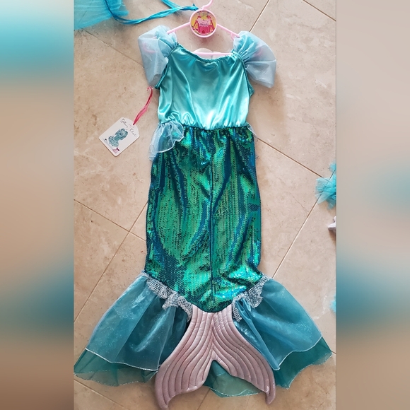 MERMAID COSTUME 7-8 - Picture 5 of 13